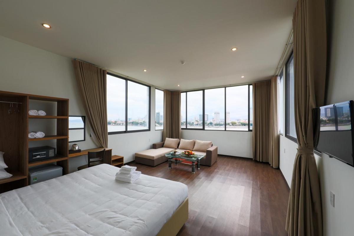 Vitalis Riverside Hotel Da Nang Bagian luar foto