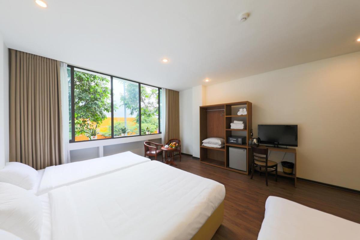Vitalis Riverside Hotel Da Nang Bagian luar foto