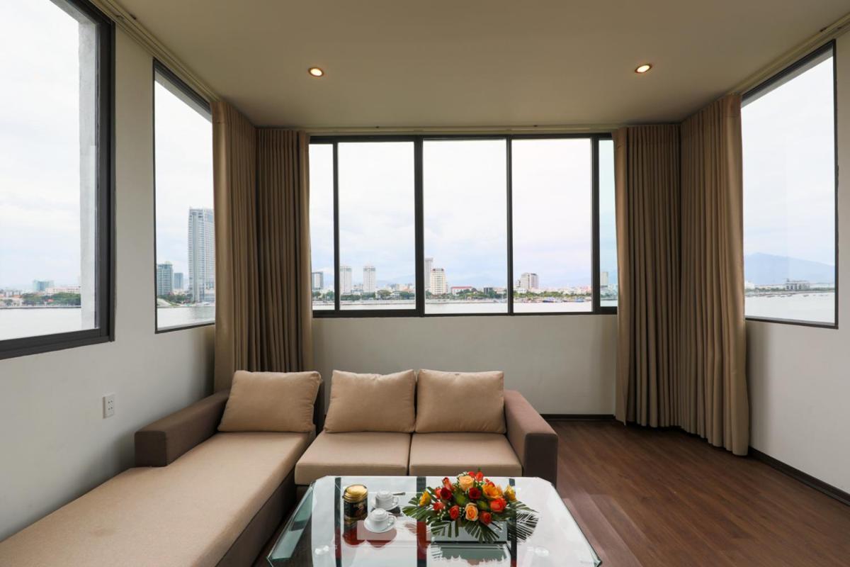 Vitalis Riverside Hotel Da Nang Bagian luar foto