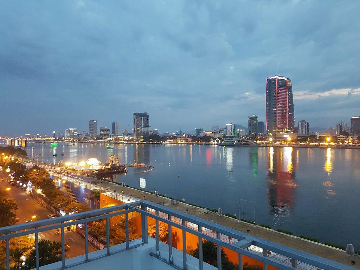 Vitalis Riverside Hotel Da Nang Bagian luar foto