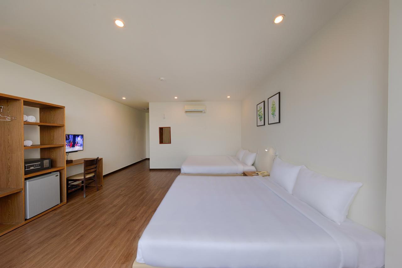 Vitalis Riverside Hotel Da Nang Bagian luar foto