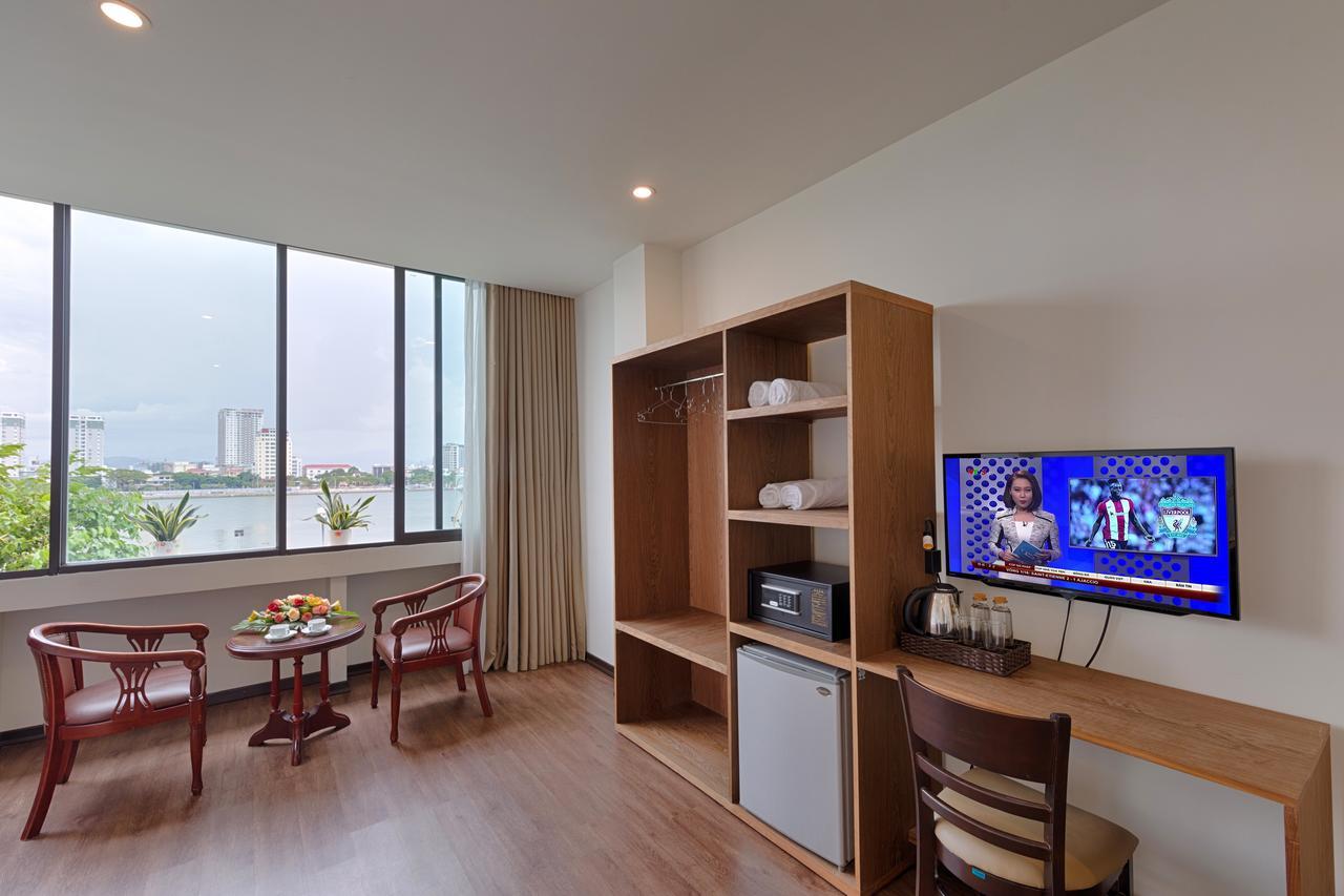 Vitalis Riverside Hotel Da Nang Bagian luar foto