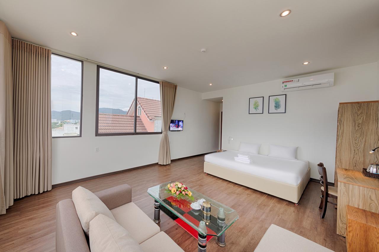 Vitalis Riverside Hotel Da Nang Bagian luar foto